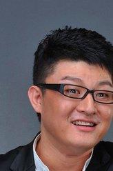 李明亮