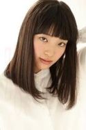 對(duì)比地杏奈