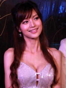 沈美伊