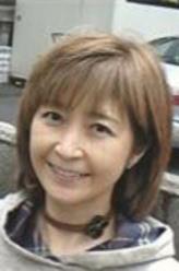 興梠里美