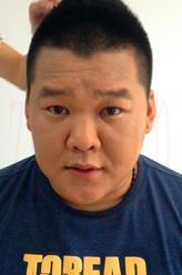李龍